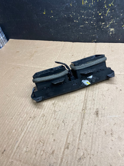 2013 to 2016 Ford Fusion Center Dash Air Vents DS73-19K617-A OEM AA8136 DG4