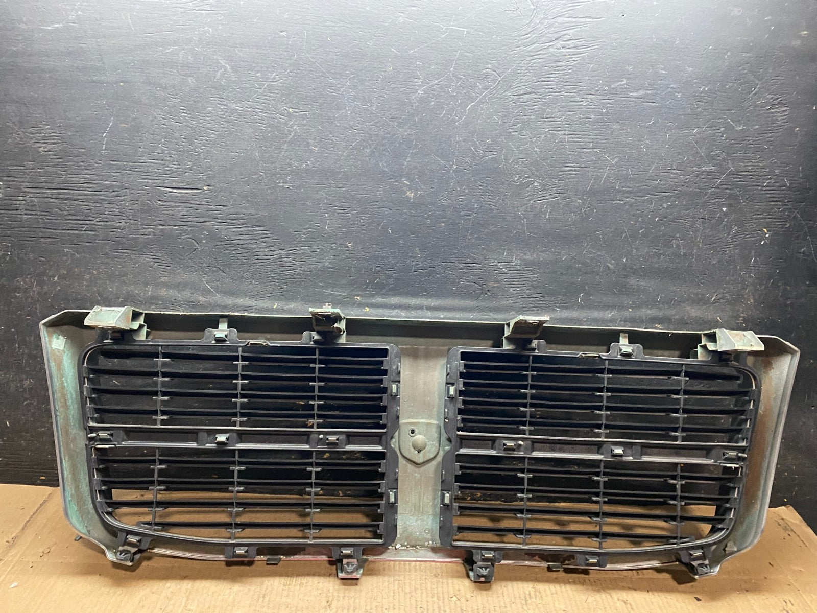 2007 2008 2009 Dodge Durango Front Upper Grill Grille U6391 DG10