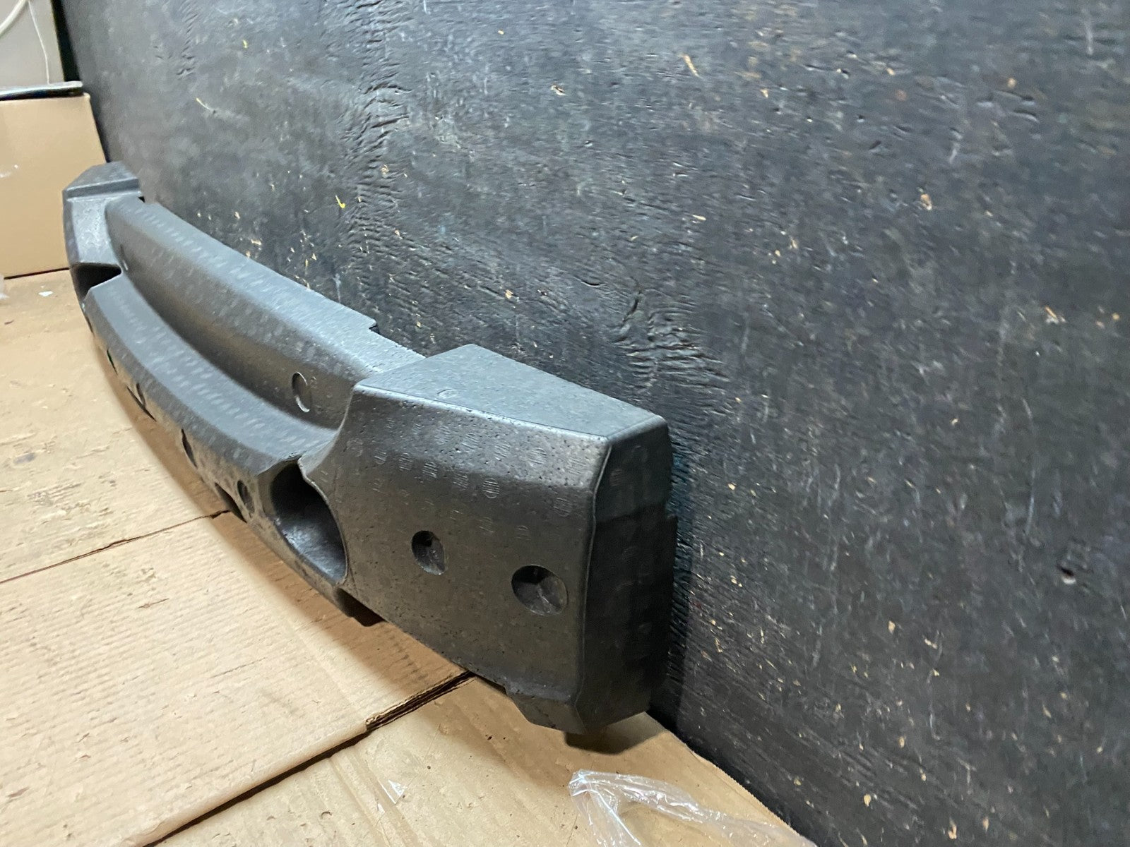 2010-2015 Jaguar XJ XJL Front Bumper Absorber Energy Impact  OEM w4610 DG1