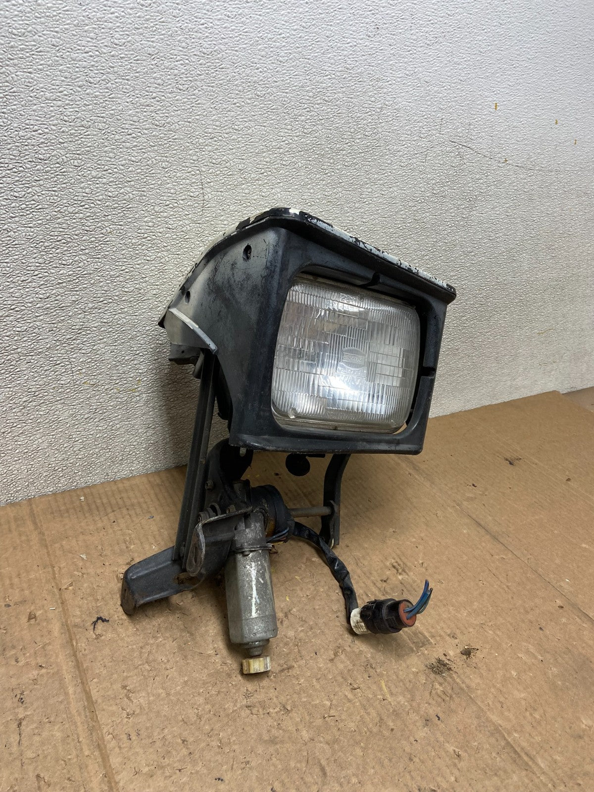 1983 to 1989 Starion 84-89 Chrysler Conquest Left Side Headlight A66252