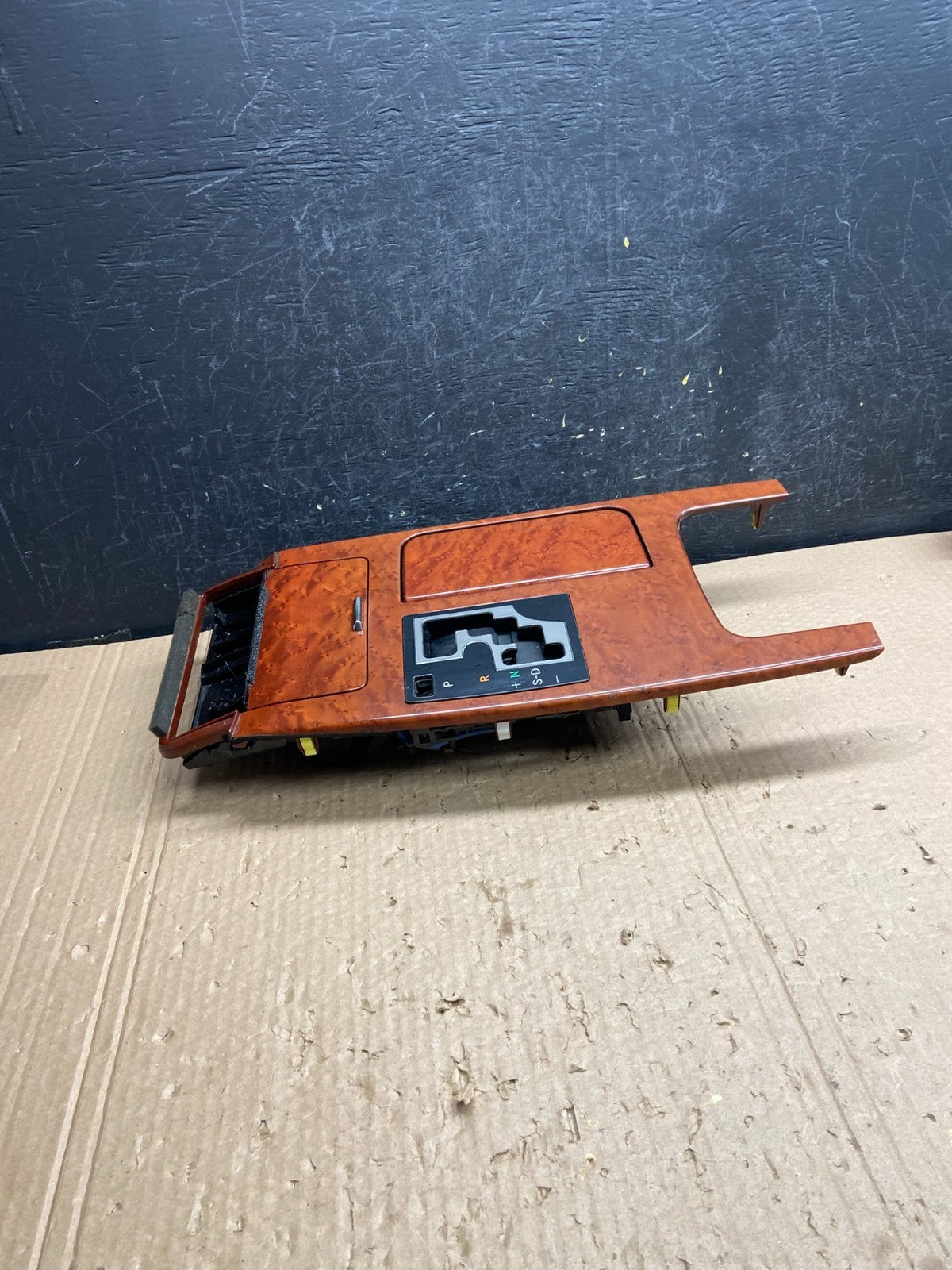 2006 2011 Lexus GS300 Center Console Shifter Bezel Cup Holder Trim AF6409 DG1