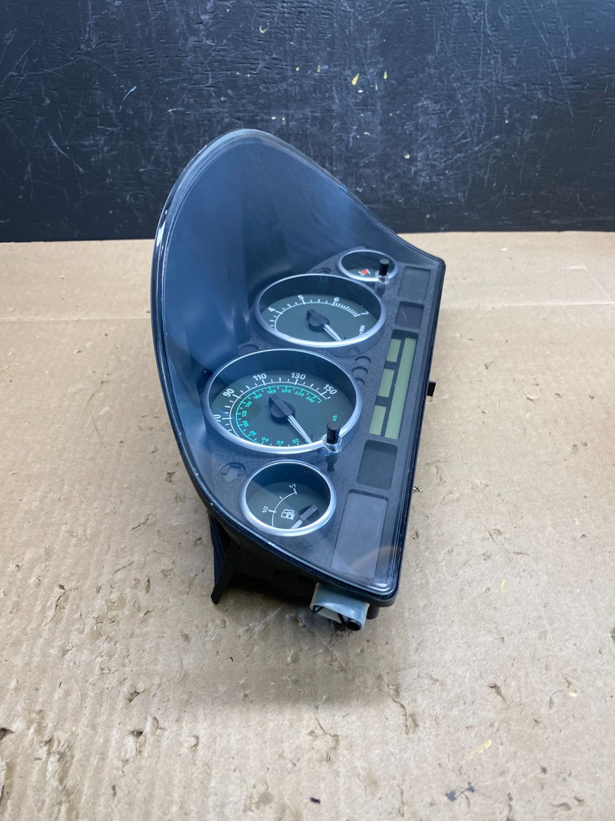 2003 2006 Land Range Rover Speedometer Cluster Gauge AC6528 DG2