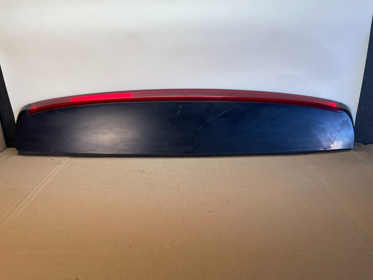 2007 - 2014 Cadillac Escalade Rear Upper Spoiler 3rd Third Brake Light AH0452 DG0