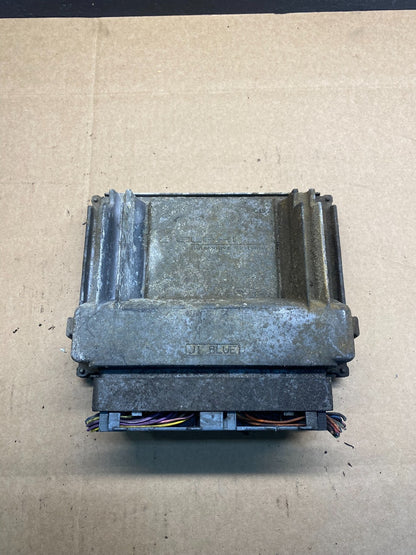 2001-2002 Silverado Tahoe Engine Computer Module 12200411 ECM ECU AG9590 DG1