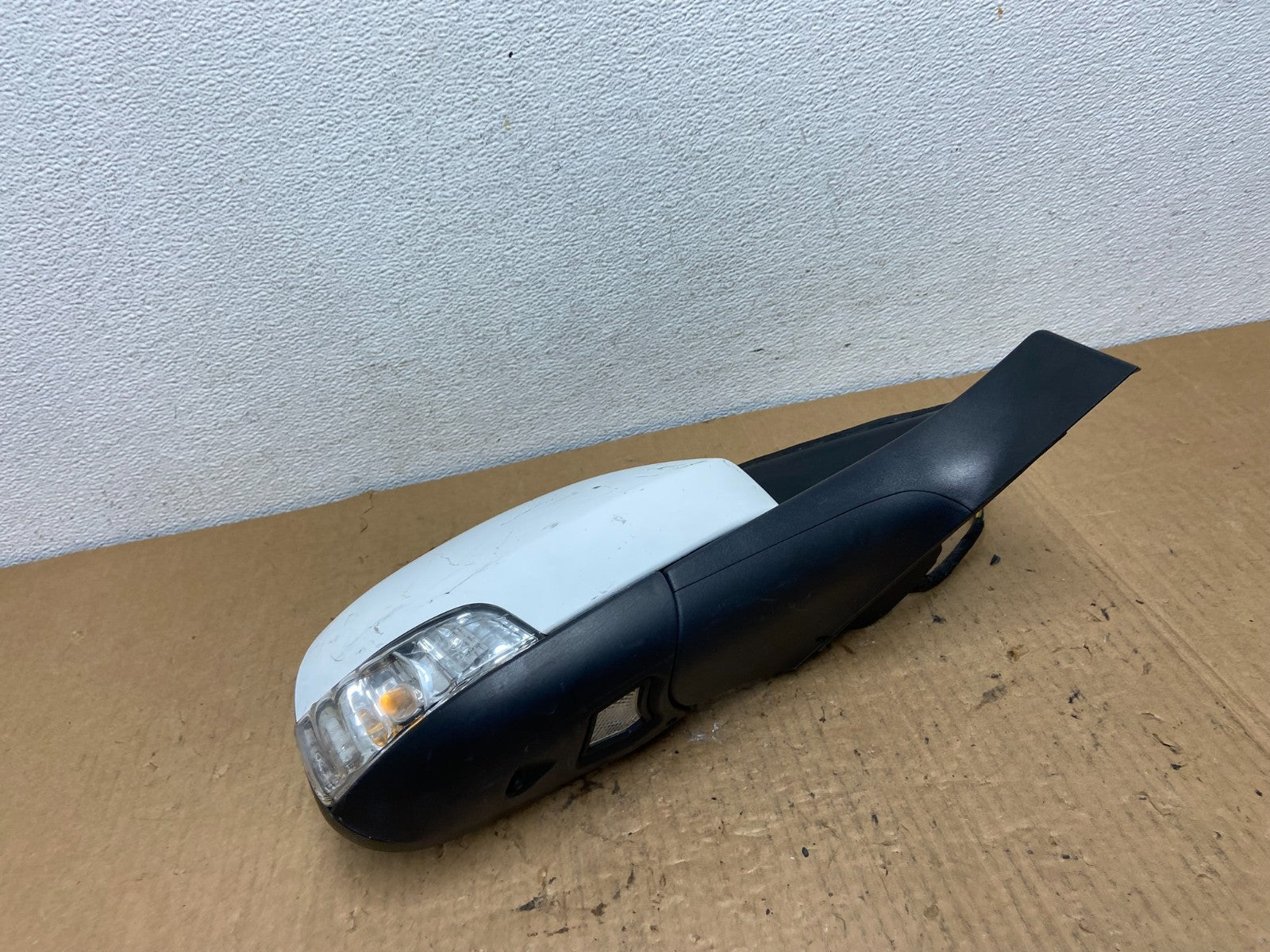 2007 to 2011 Volvo S80 Right Passenger RH Side View Door Mirror AC7819 DG3