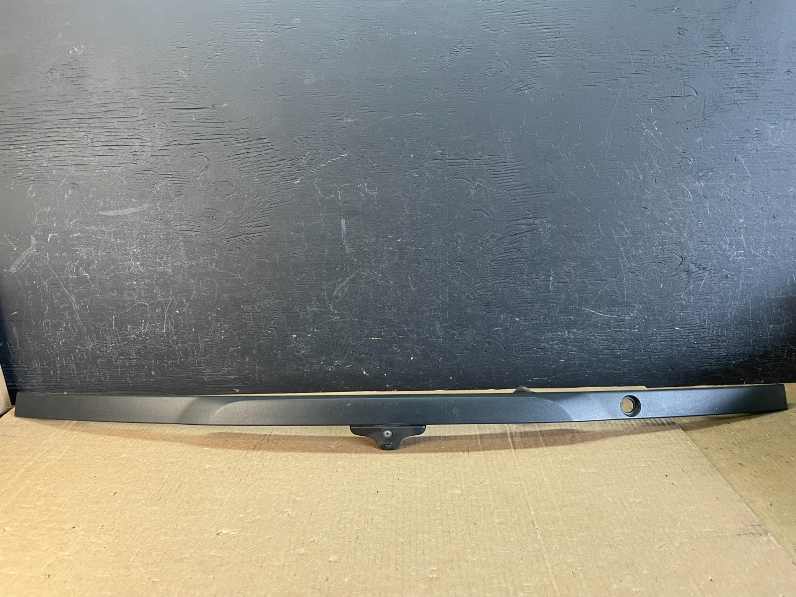 2016-2019 Ford Explorer Interceptor Rear Tailgate Molding With Camera AD0285 DG0