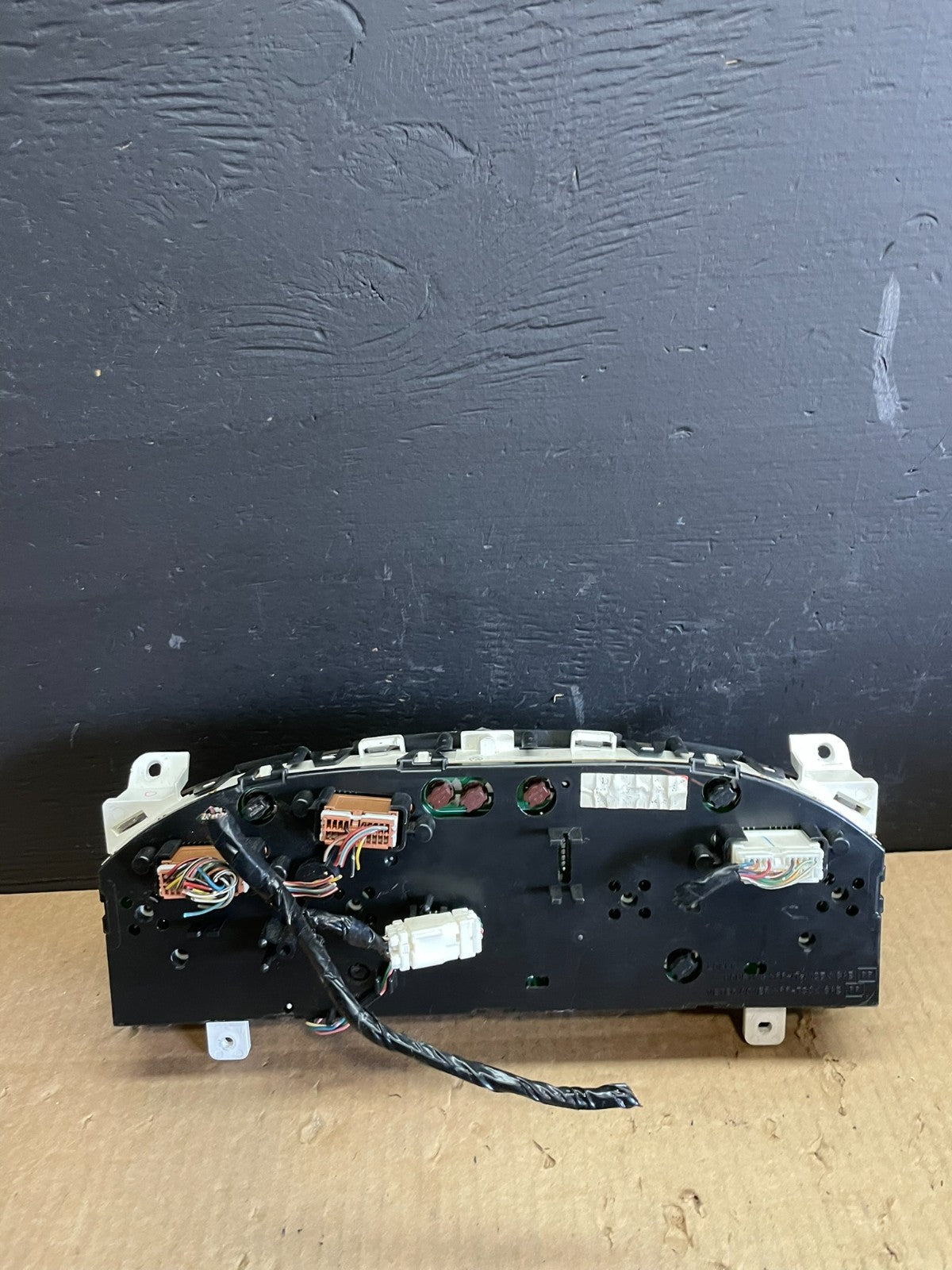 1998 to 2000 Nissan Pathfinder Speedometer Cluster Gauge AB75487