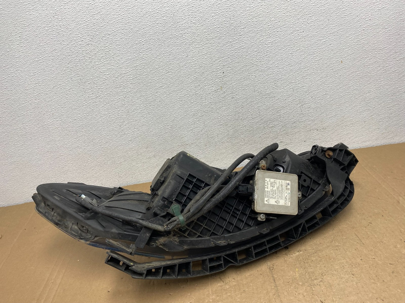 2009-2014 Acura TSX Left Driver LH Xenon HID Headlight AC6077 DW8
