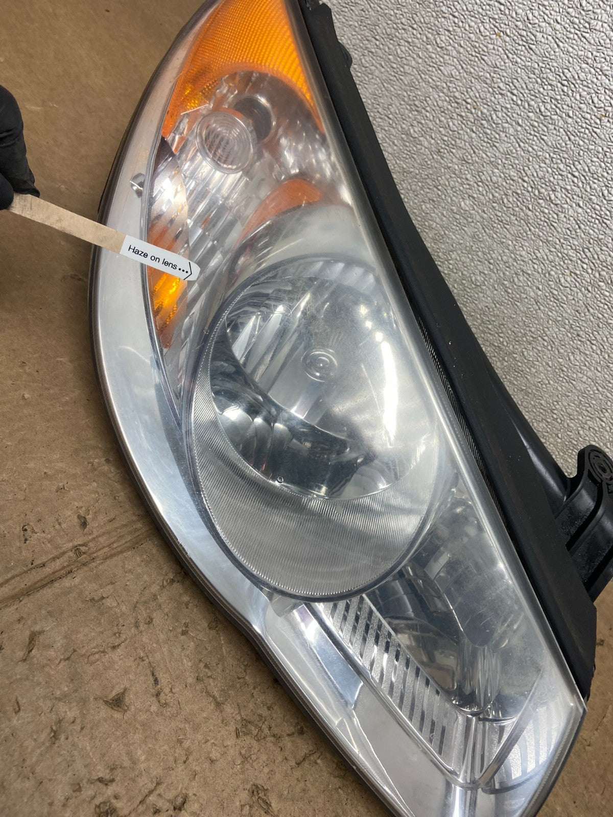2007 2008 2009 2010 Hyundai Elantra Right Passenger Side Headlight OEM Y7007 DW4