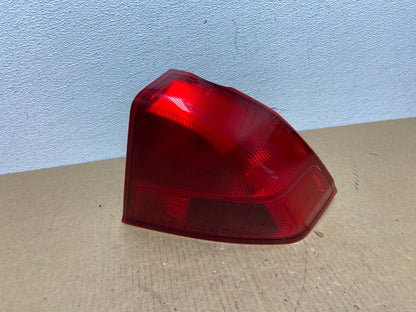 2001 2002 Honda Civic Sedan Right Passenger Rh Side Tail Light OEM AC1133 DW0