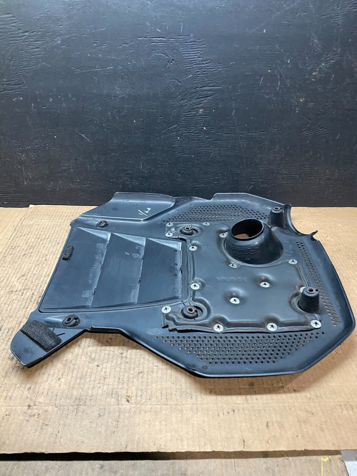 2006 to 2010 Hyundai  Sonata Azera V6 Engine Motor Shield Cover OEM G2935 DG17