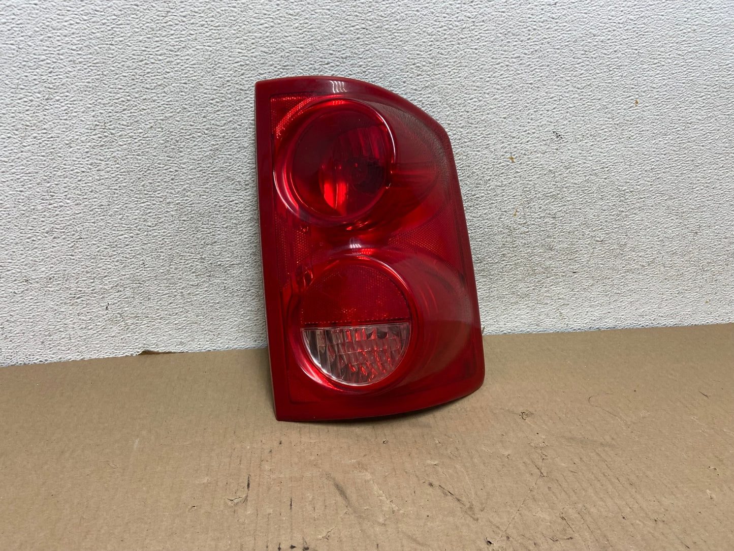 2005-2011 Dodge Dakota Right Passenger Rh Side Tail Light AG7944 LK0