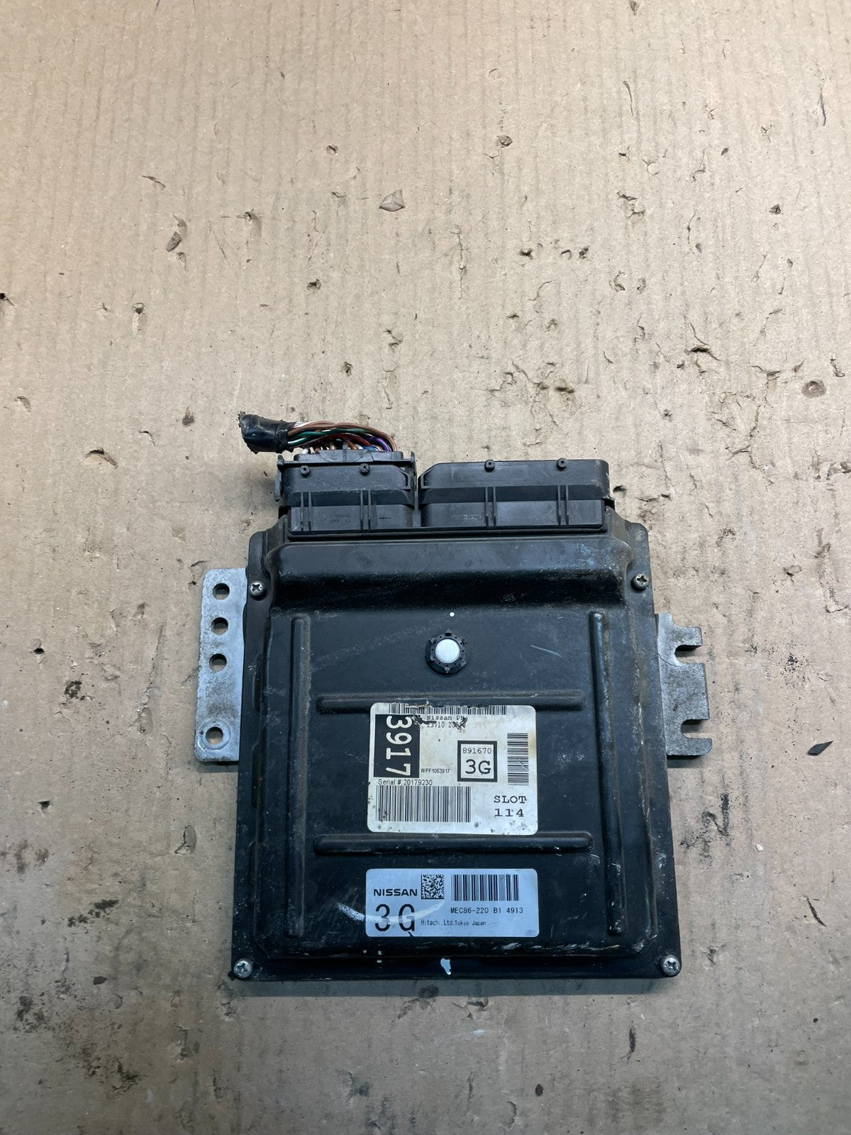 2005 Nissan Armada QX56 5.6L Engine Control ECM mec86-220 b1 X0567 DG0