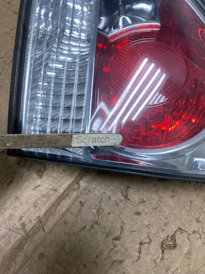 2000-2003 Lexus RX300 Right Passenger Side Rear Inner Tail Light V4533 DW4
