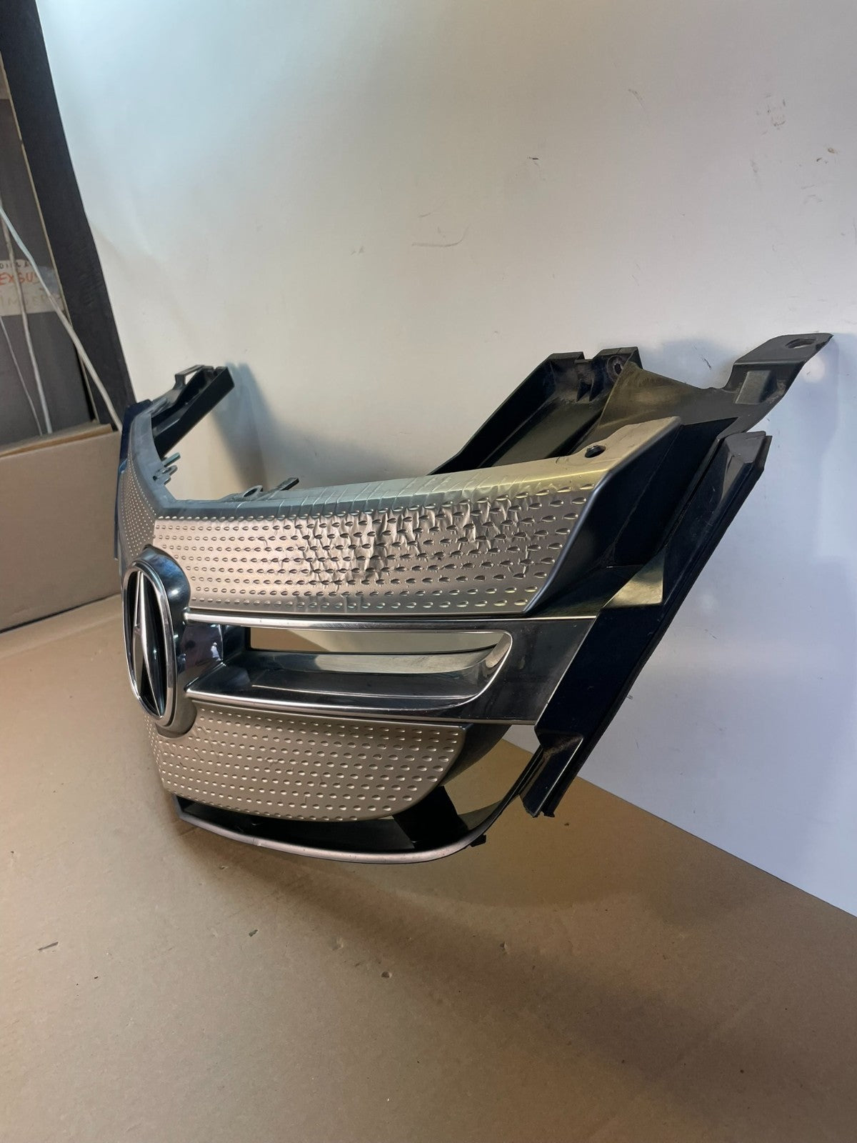 2007 2008 2009 Acura MDX Front Upper Grill Grille Emblem AI0677 DW1