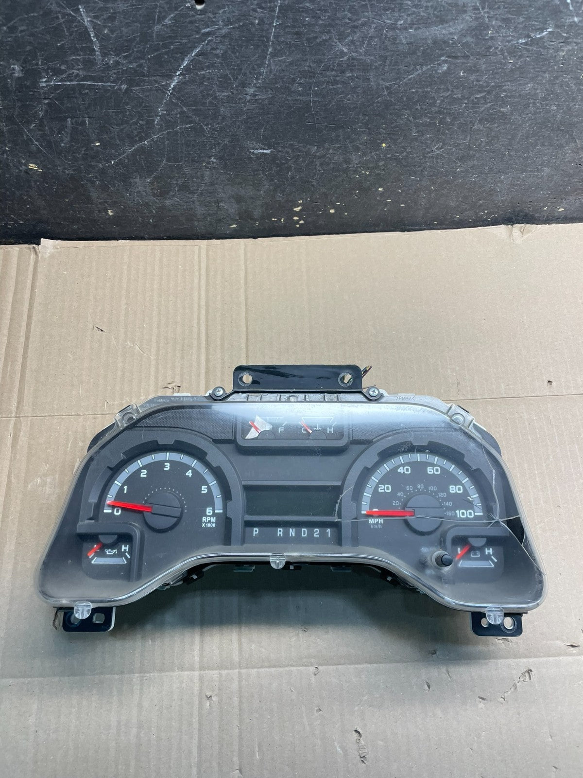 2010 Ford E150 E250 E350 Gauge Speedometer Cluster X9868 DG0