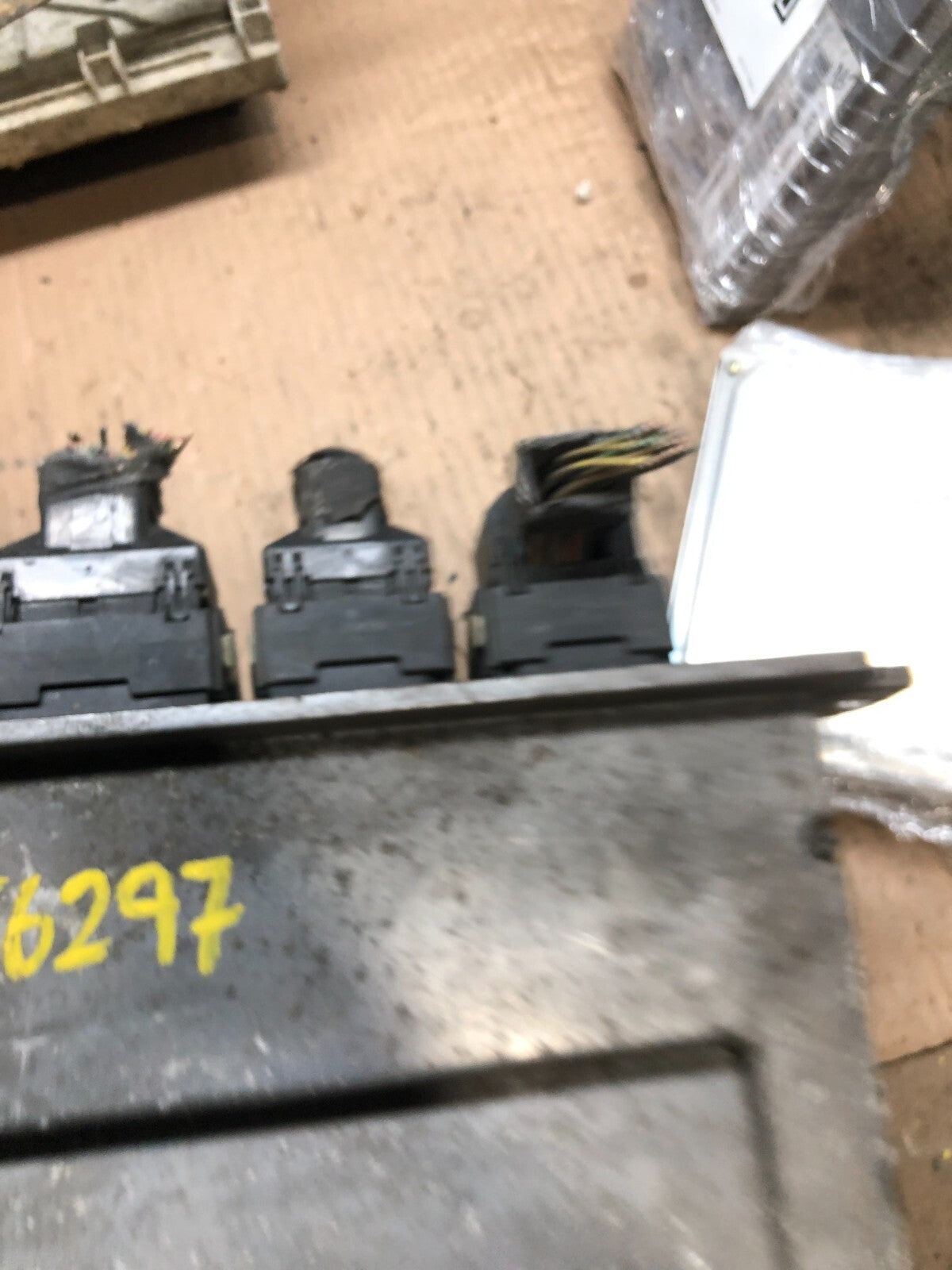 2006 Ford E-Series 5.4L Engine Control Module 6C2A-12A650-ADB F6297 PS4