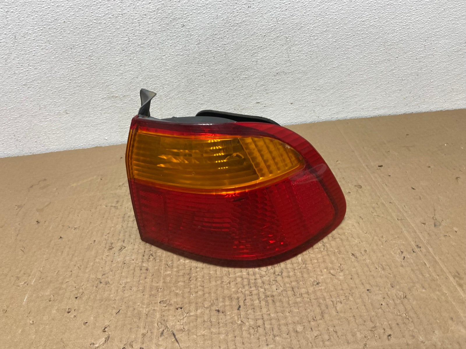 1999 2000 Honda Civic Sedan Right Passenger RH Side Tail Light Oem AC4011 LK0