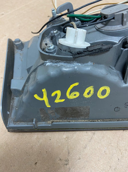 2010 to 2013 Kia Forte Koup Right Passenger RH Inner Tail Light OEM Y2600 DW6