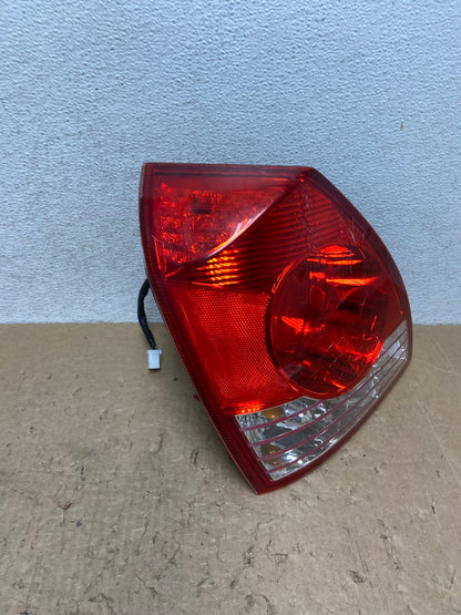 2004 2005 2006 Hyundai Elantra Sedan Left Driver LH Tail Light AG1381 LK2