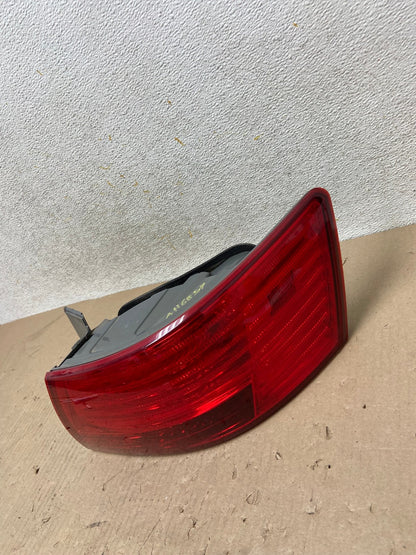 2009 to 2010 Hyundai Sonata Right Passenger Side Tail Light AH6857 LK2