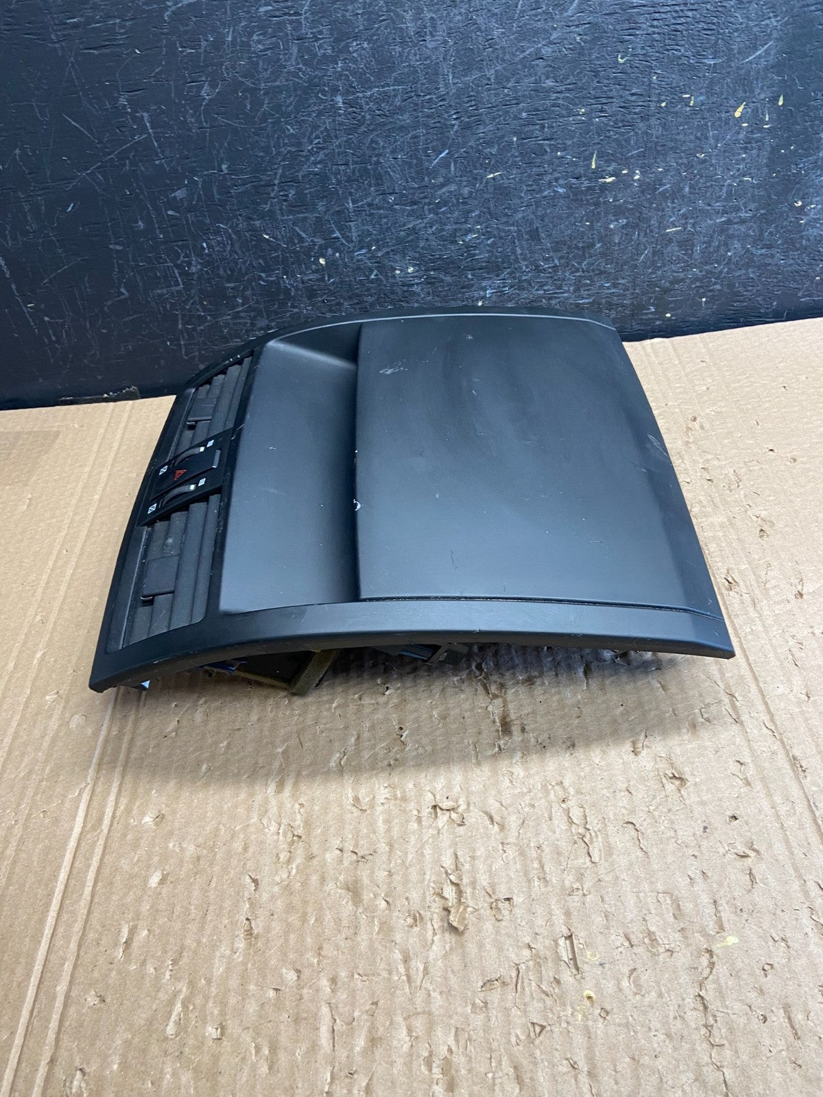 2009 to 2012 Mazda 6 Center Console Dash Dual Air Vent AF6447 DW2