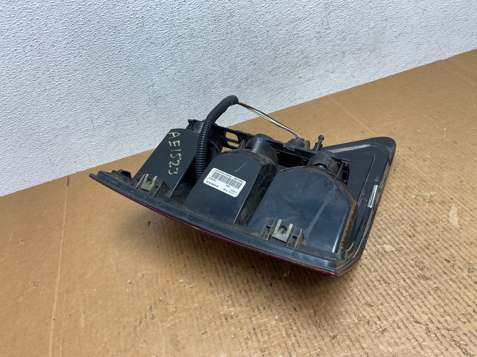 2005 - 2006 Jeep Grand Cherokee Right Passenger Rh Side Tail Light AE1523 LK5
