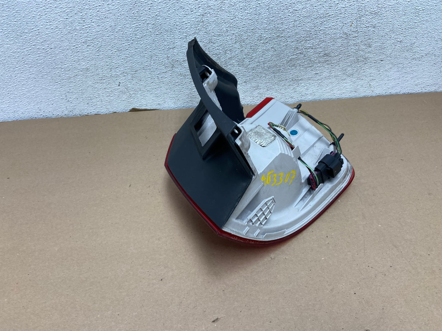 2010 to 2017 GMC Terrain Halogen Tail Light Left Driver Lh Side AG3307 LK6