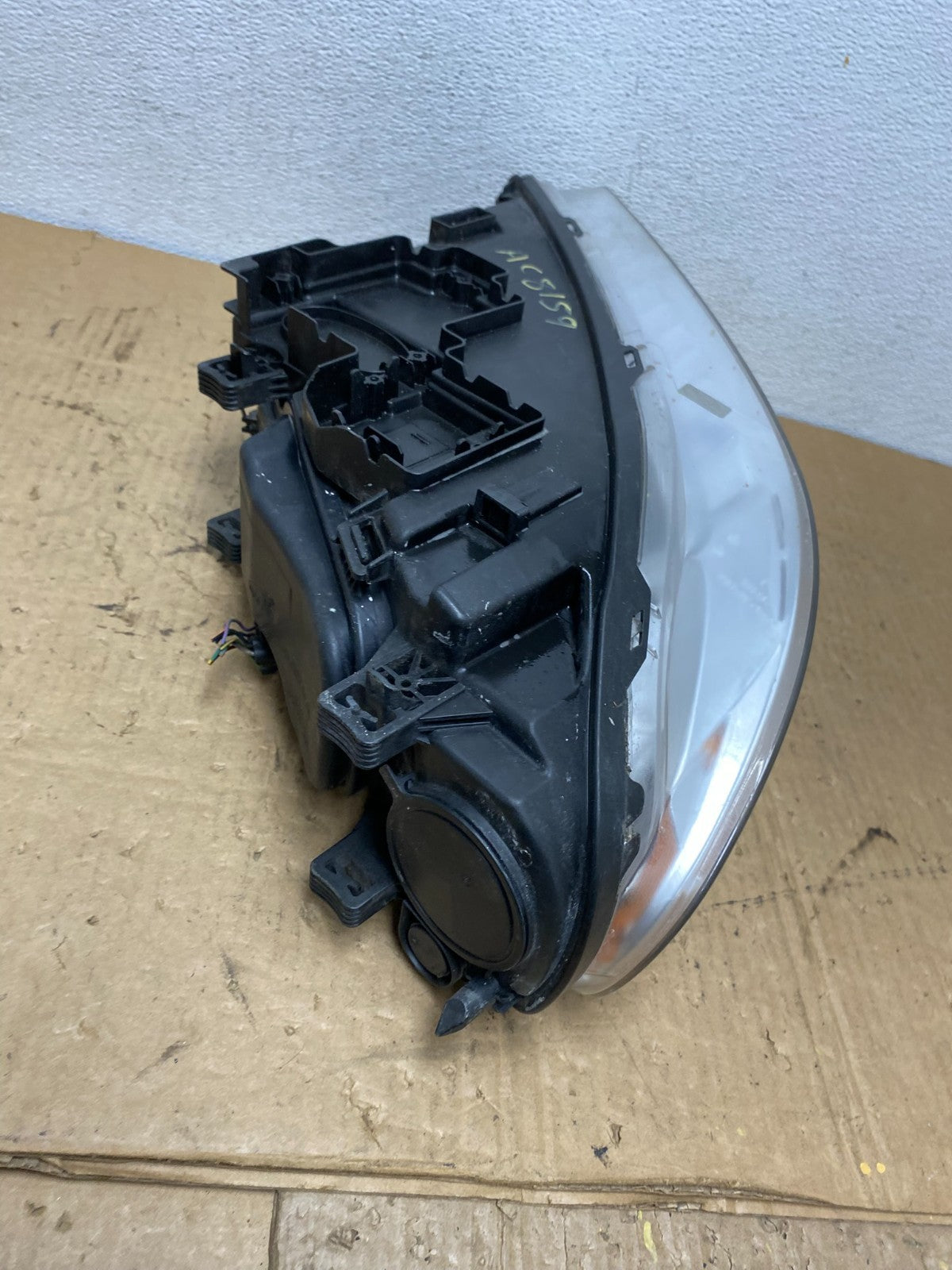 2008 to 2013 Volvo XC70 V70 S80 Driver Side Left Halogen Headlight AC8159 DW8