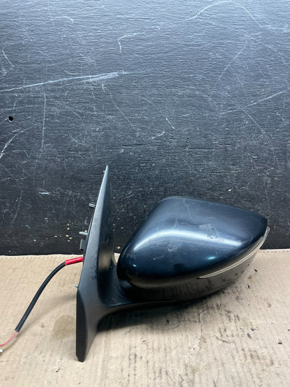 2015 2016 2017 Nissan Versa Left Driver LH Turn Signal Door Mirror T2807 DG0