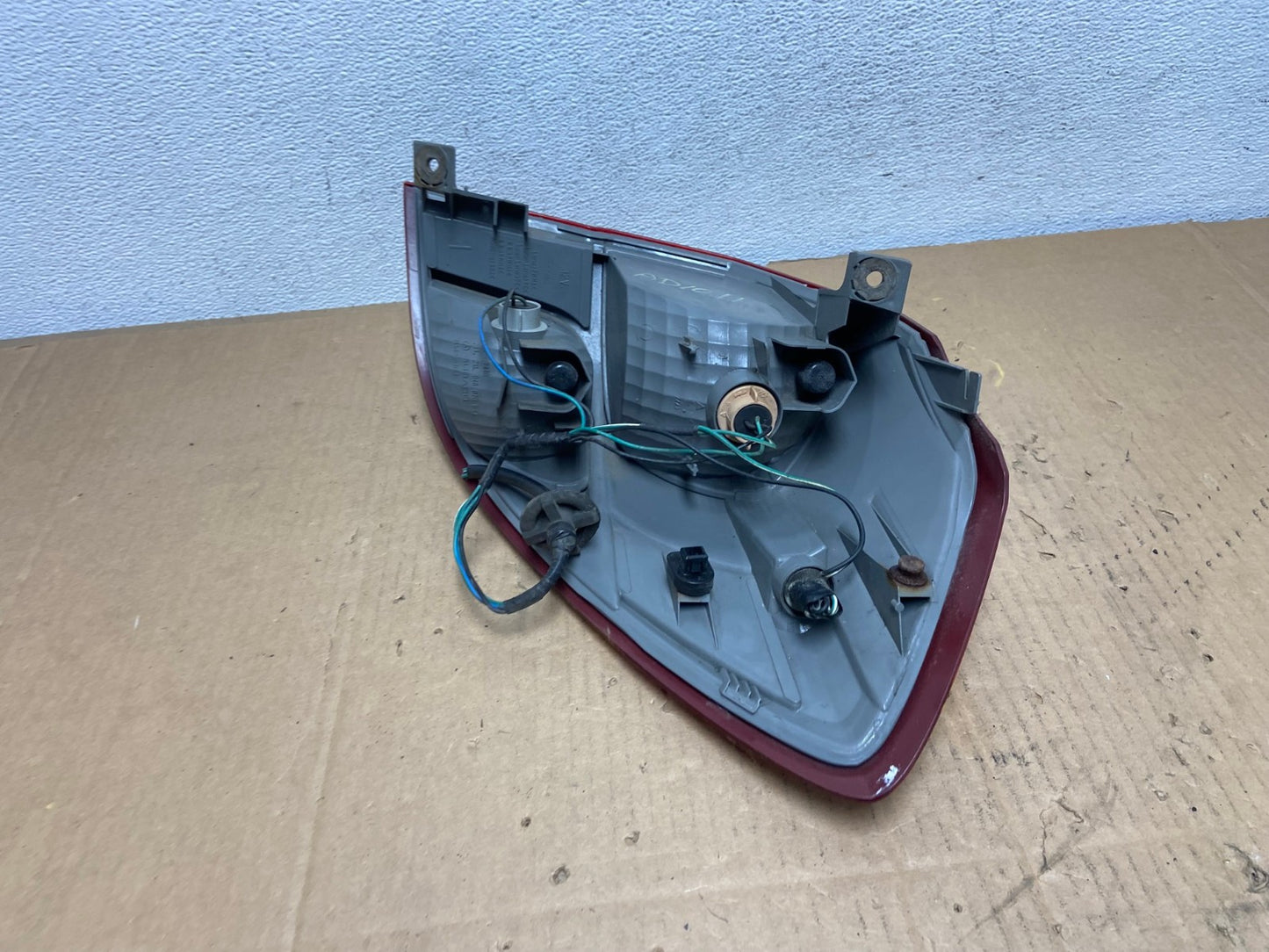 2005 2006 2007 Subaru Outback Left Driver Lh Side Tail Light AD1011 LK7