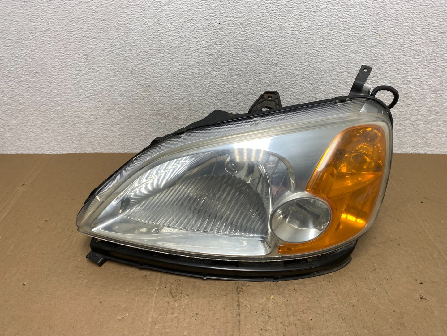 2001 - 2003 Honda Civic Coupe Headlight Halogen Left Driver LH AC5863 DW0