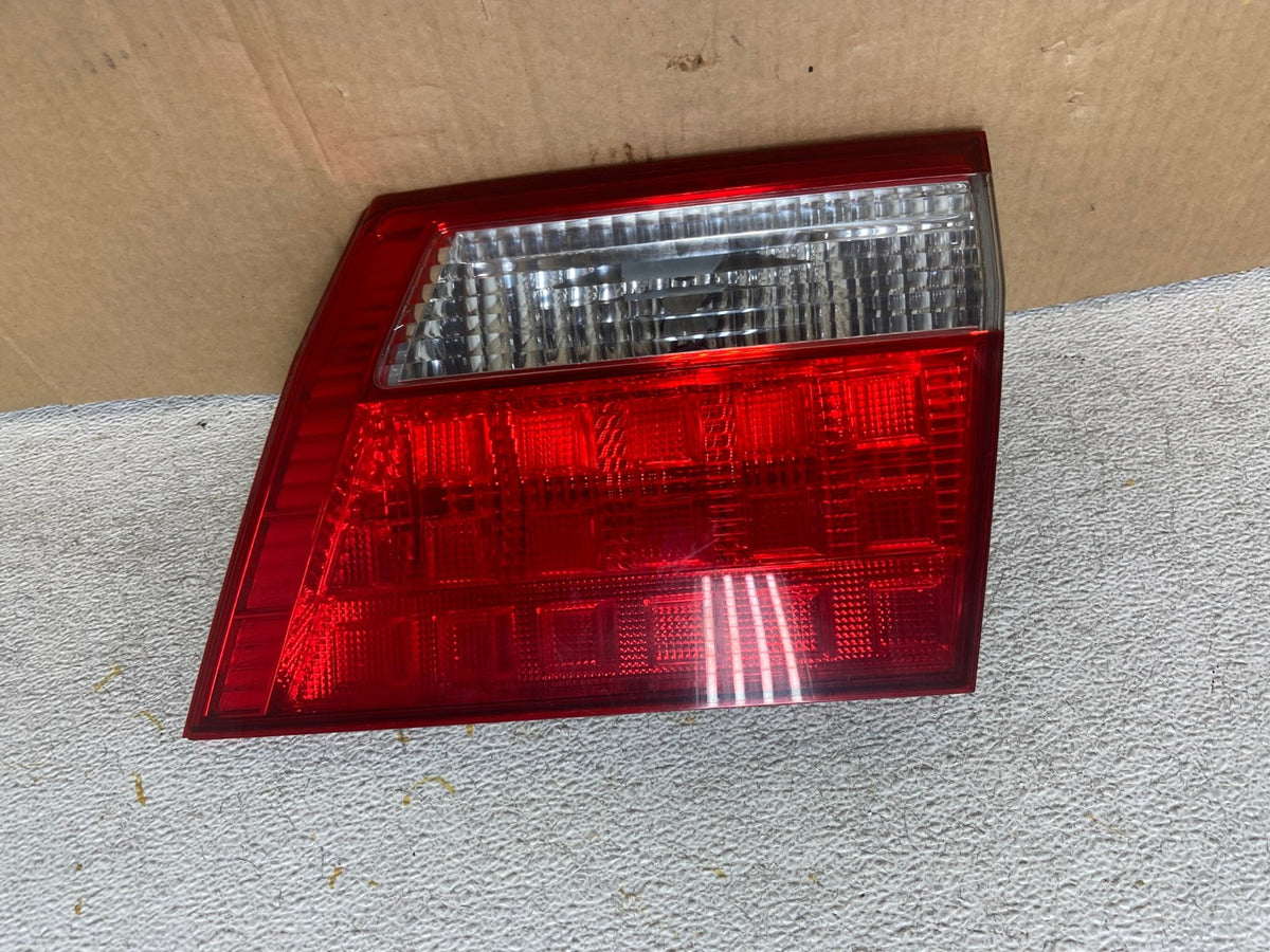 2005 2006 2007 Honda Odyssey Inner Right Passenger RH Tail Light AI6902 LK0