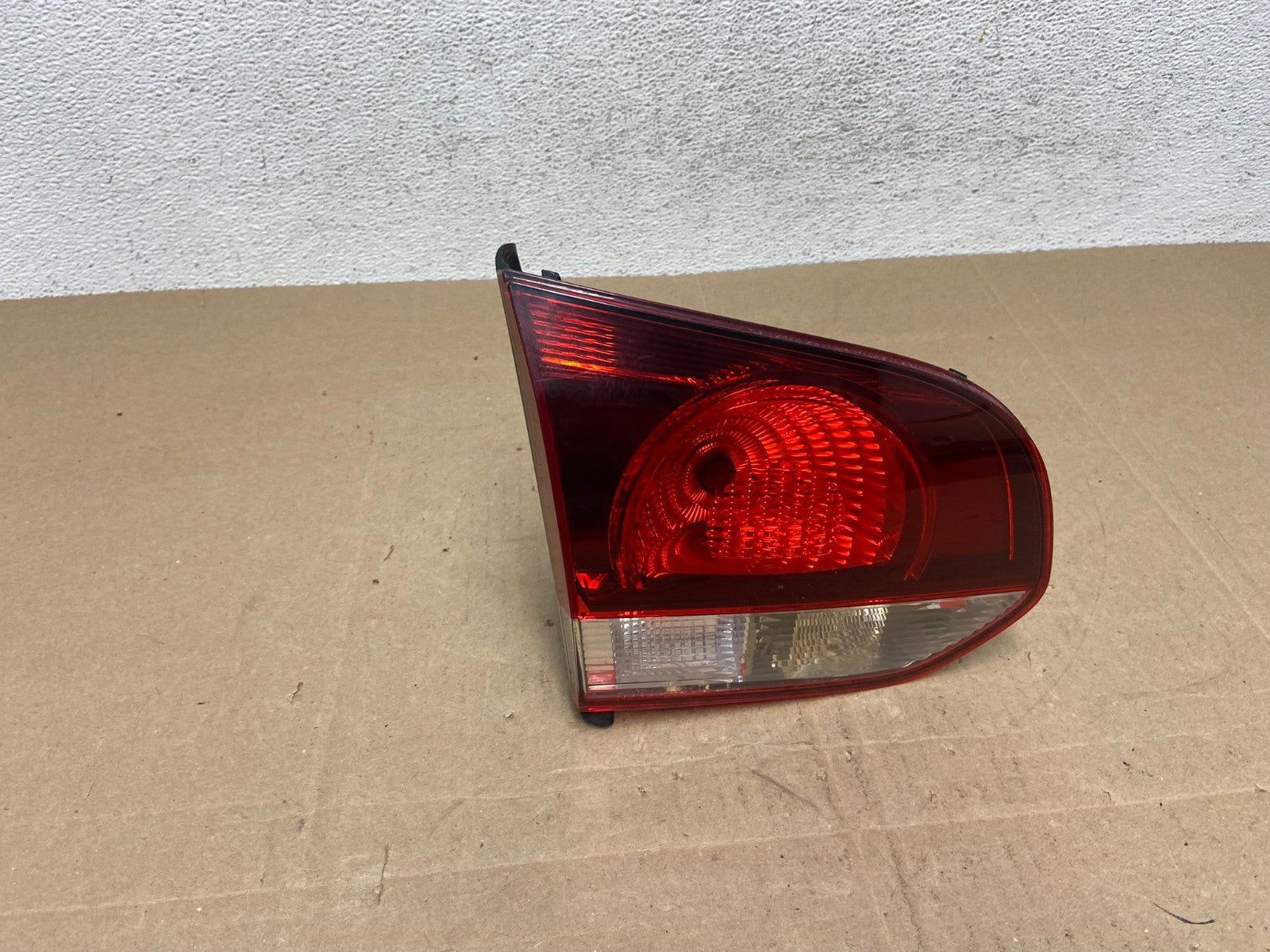 2010 to 2014 Volkswagen Golf GTI Left Lh Inner Tail Light AE4995 LK0