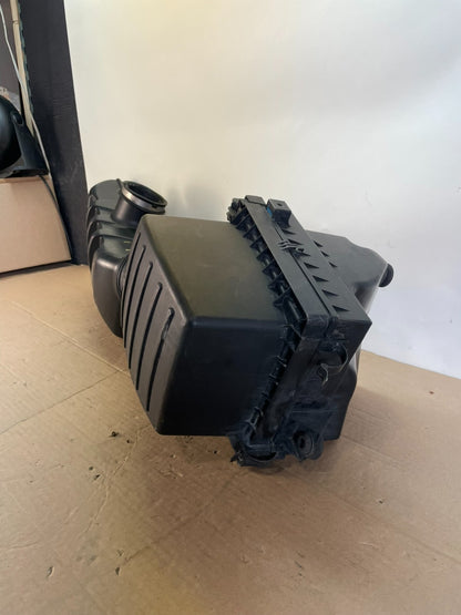 2011-2021 Jeep Grand Cherokee 5.7 V8 Air Intake Resonator Box AG9938 DW1