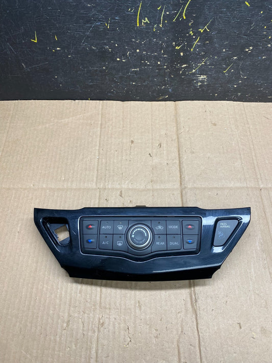 2013 to 2018 Nissan Pathfinder Radio Audio Climate Control OEM AA4684 DG0