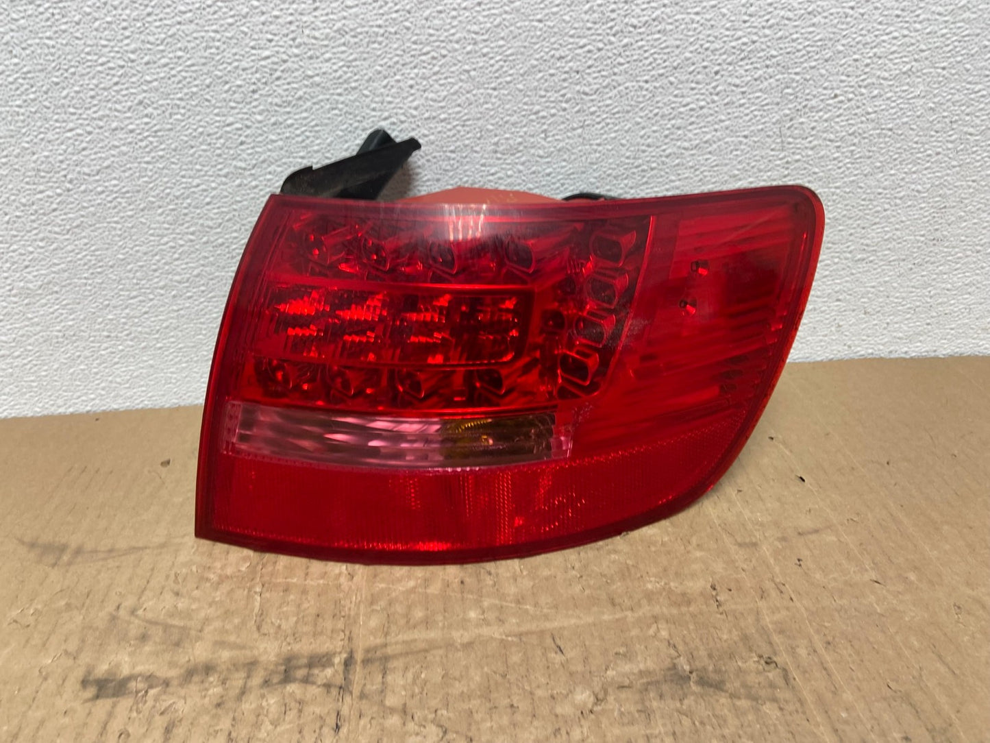 2006 2007 2008 Audi A6 Avant Wagon Right Passenger RH Tail Light OEM AB8417 LK0
