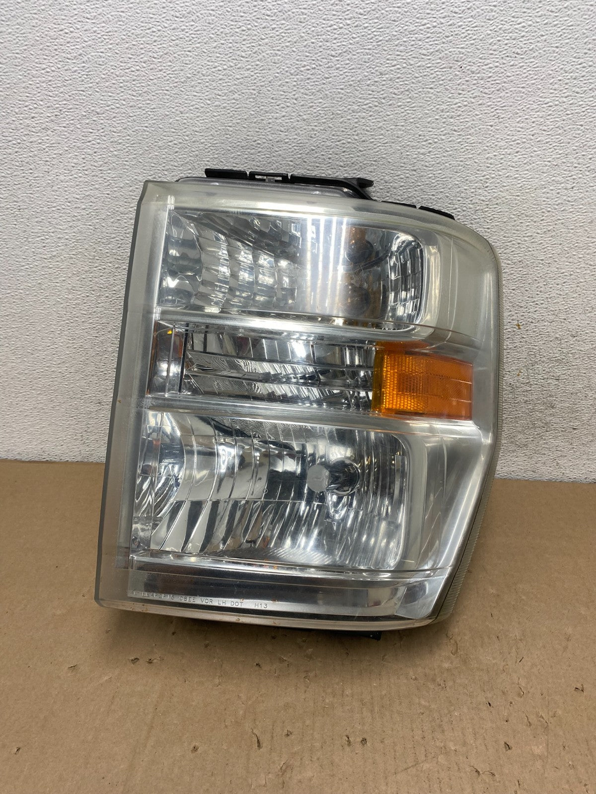 2008-2014 Ford Econoline E150 E250 E350 Left Driver LH Headlight AG6744 DW0