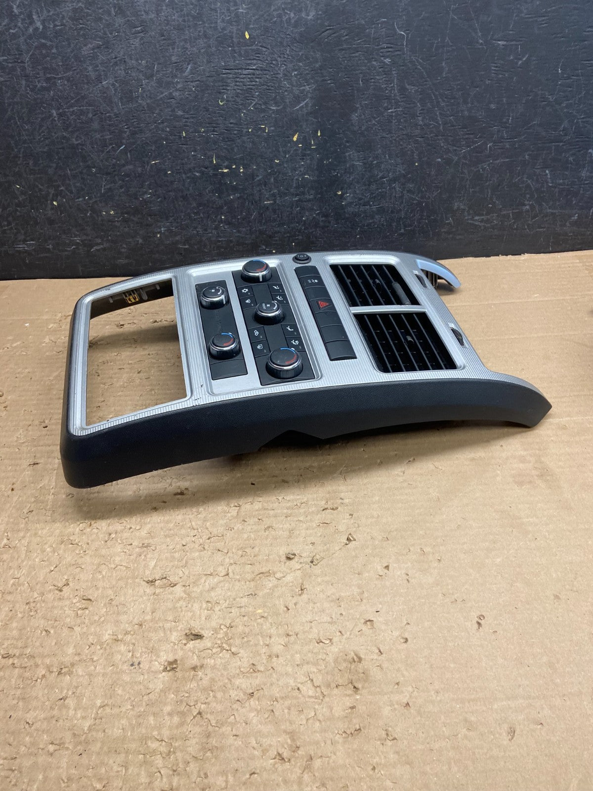 2009 2010 Dodge Journey Center Dash A/C AC Climate Control Bezel Trim AG8587 DG3