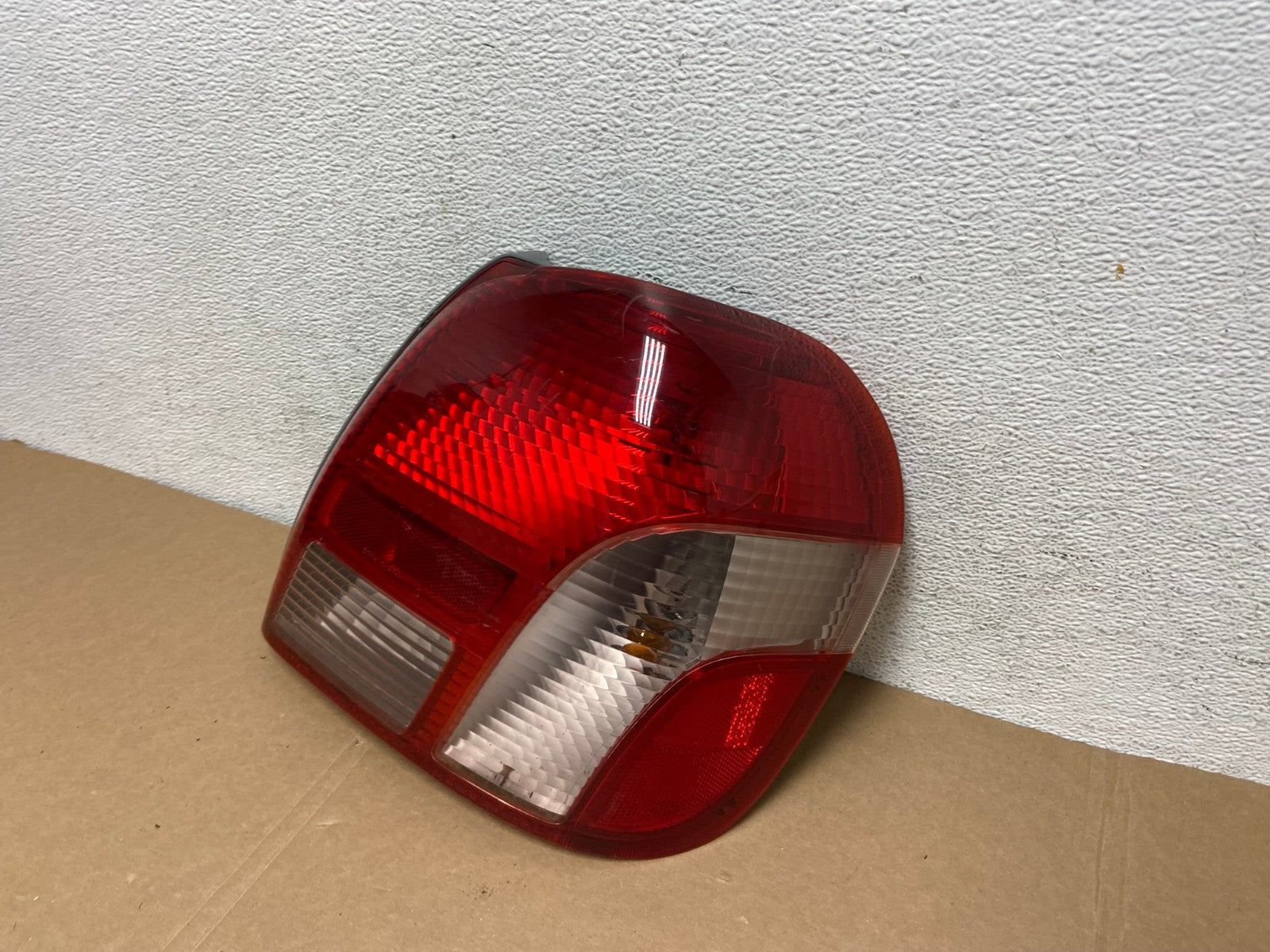 2000 to 2002 Toyota Echo Right Passenger RH Side Tail Light AD7845 LK1