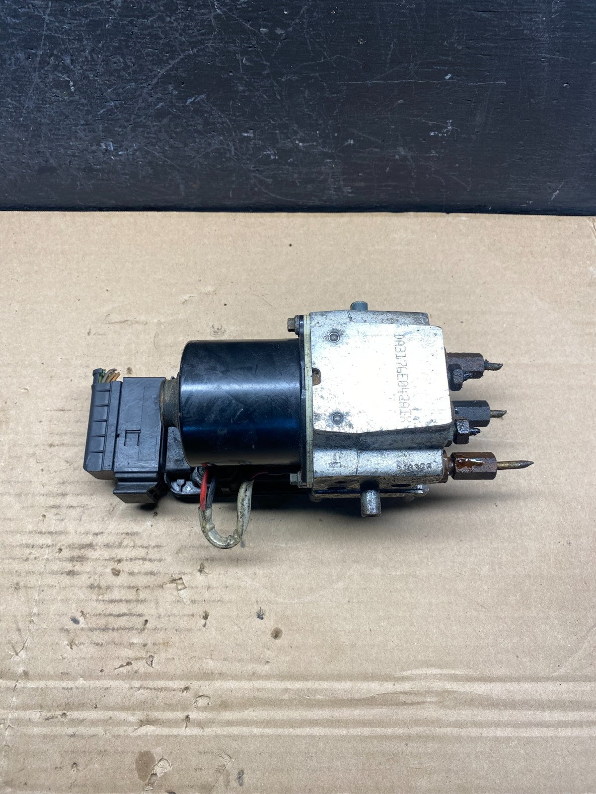 2003 2007 Ford E250 E350 Anti-Lock ABS Antilock Brake Pump AE2236 DW1