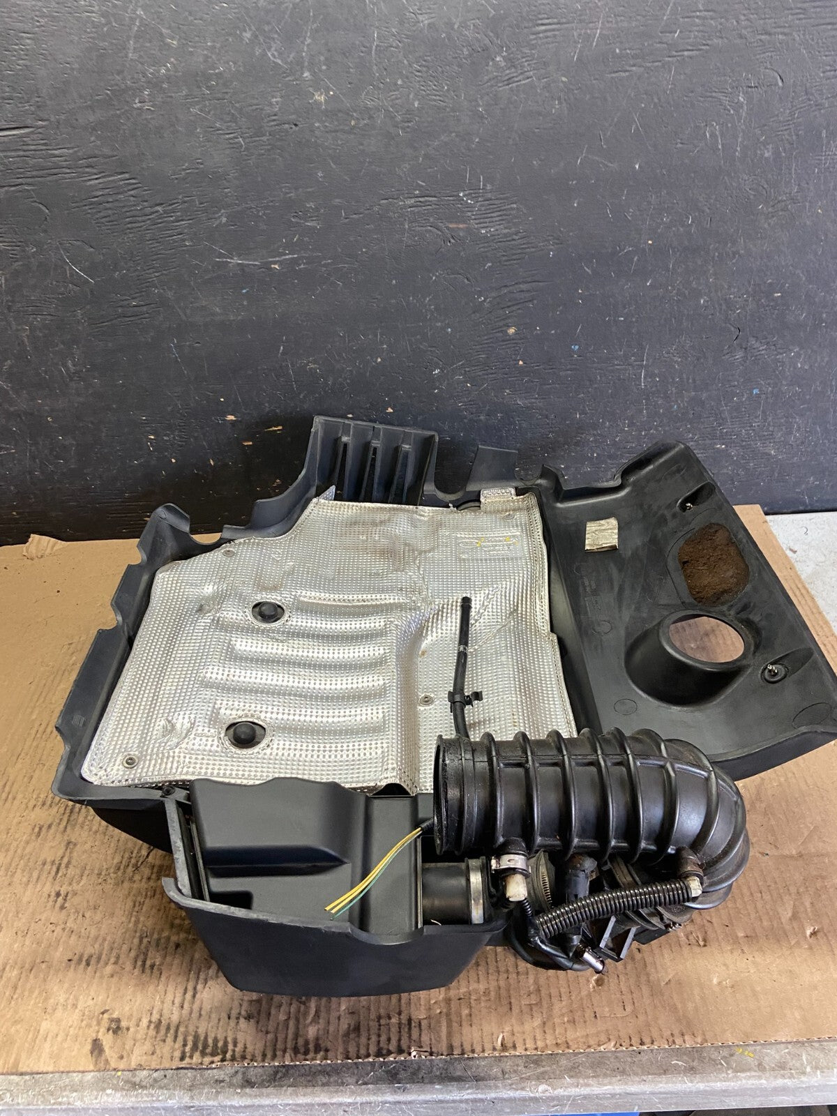 1997 to 2006 Land Rover Freelander OEM Engine Shield Cover O0916 DG7