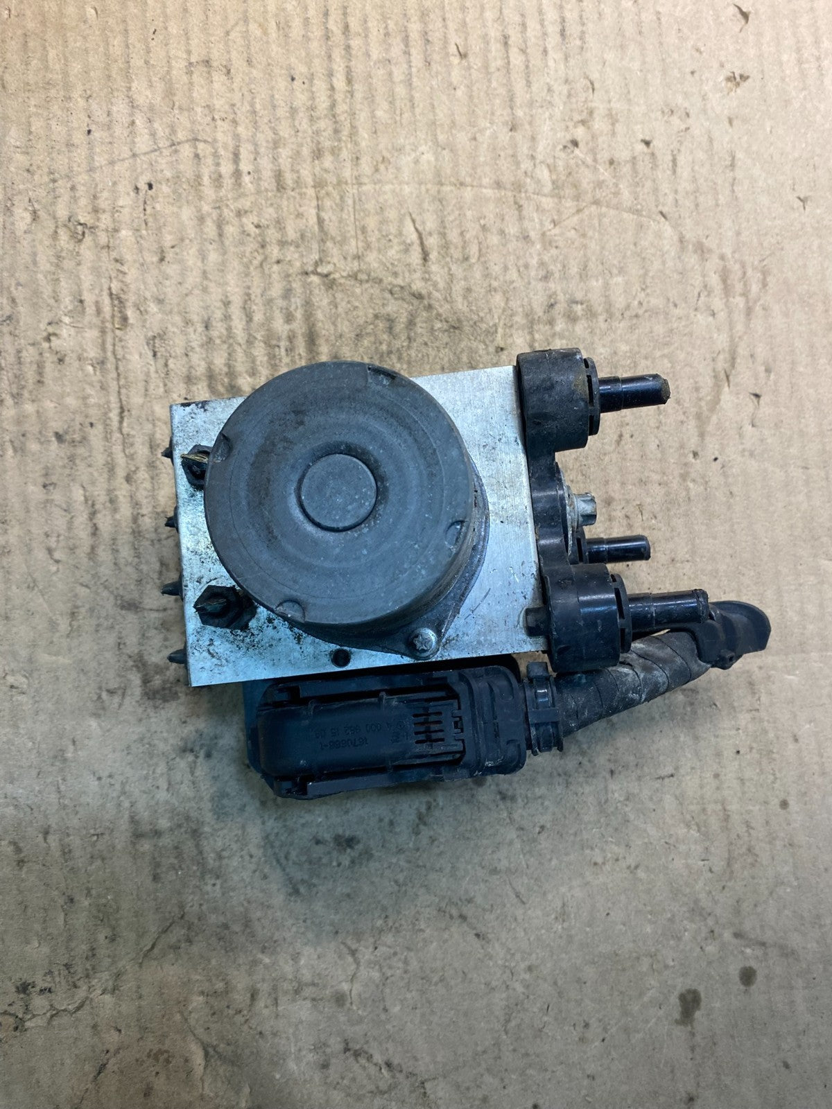 2014 Mercedes-Benz E350 W212 ABS Anti Lock Brake Pump Module z4651 DG5
