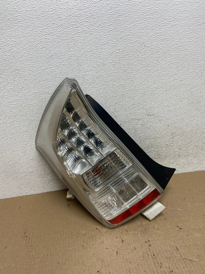 2010 2011 Toyota Prius Tail Light Left Driver LH Side AE9654 LK2