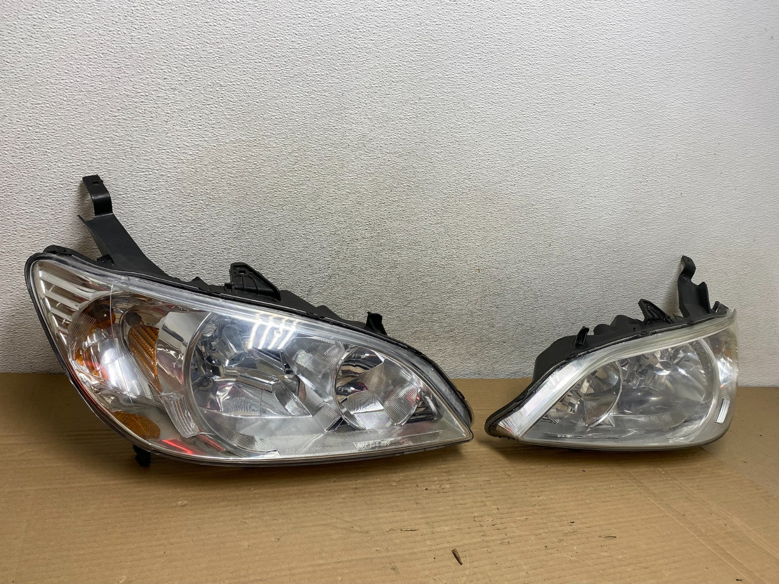 2004 to 2005 Honda Civic Left+Right Set Side Chrome Headlights AG8922 DW1