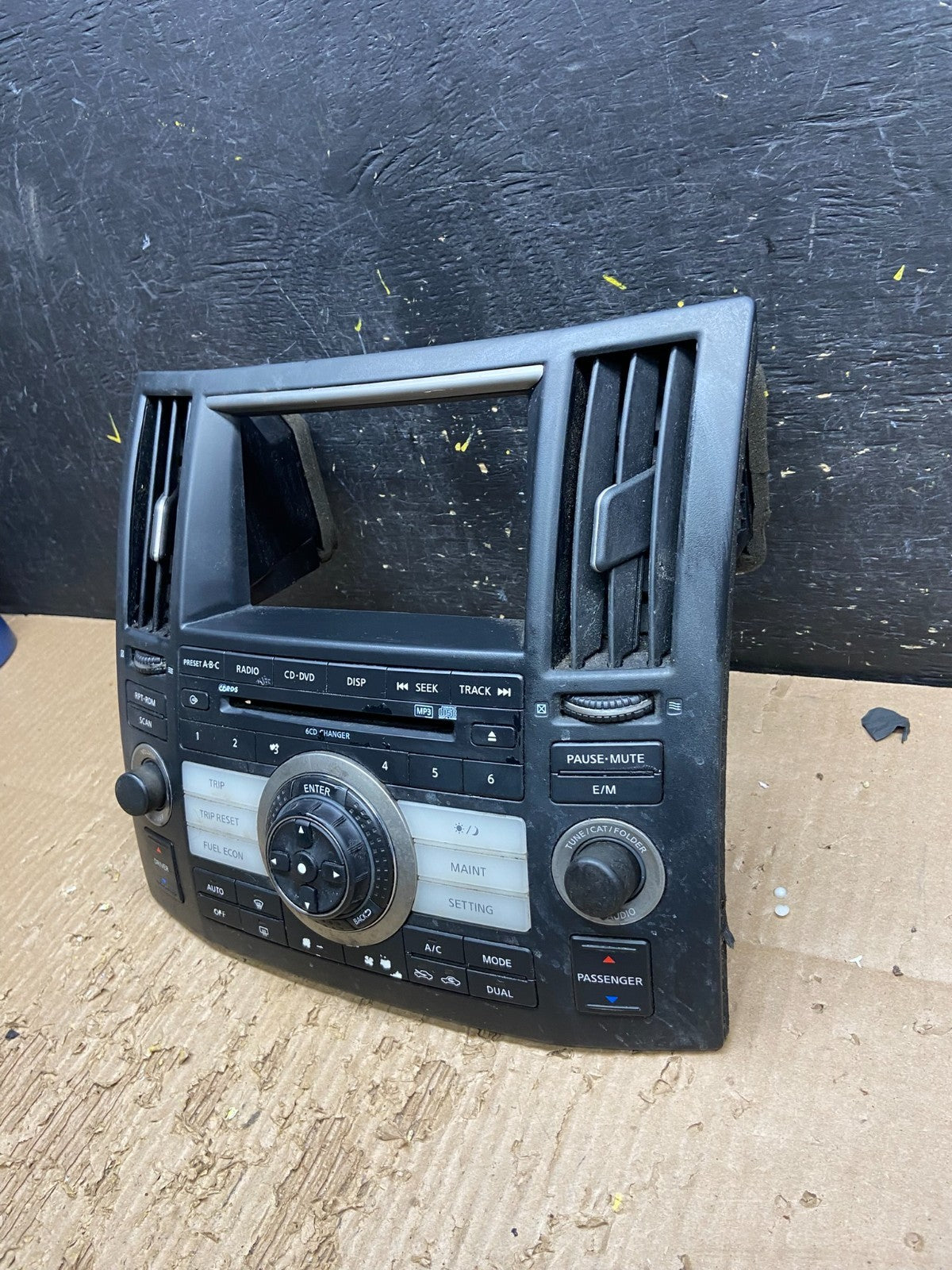 2006 - 2008 Infiniti FFX35 FX45 Radio Climate Control Panel Bezel v7725 DG2