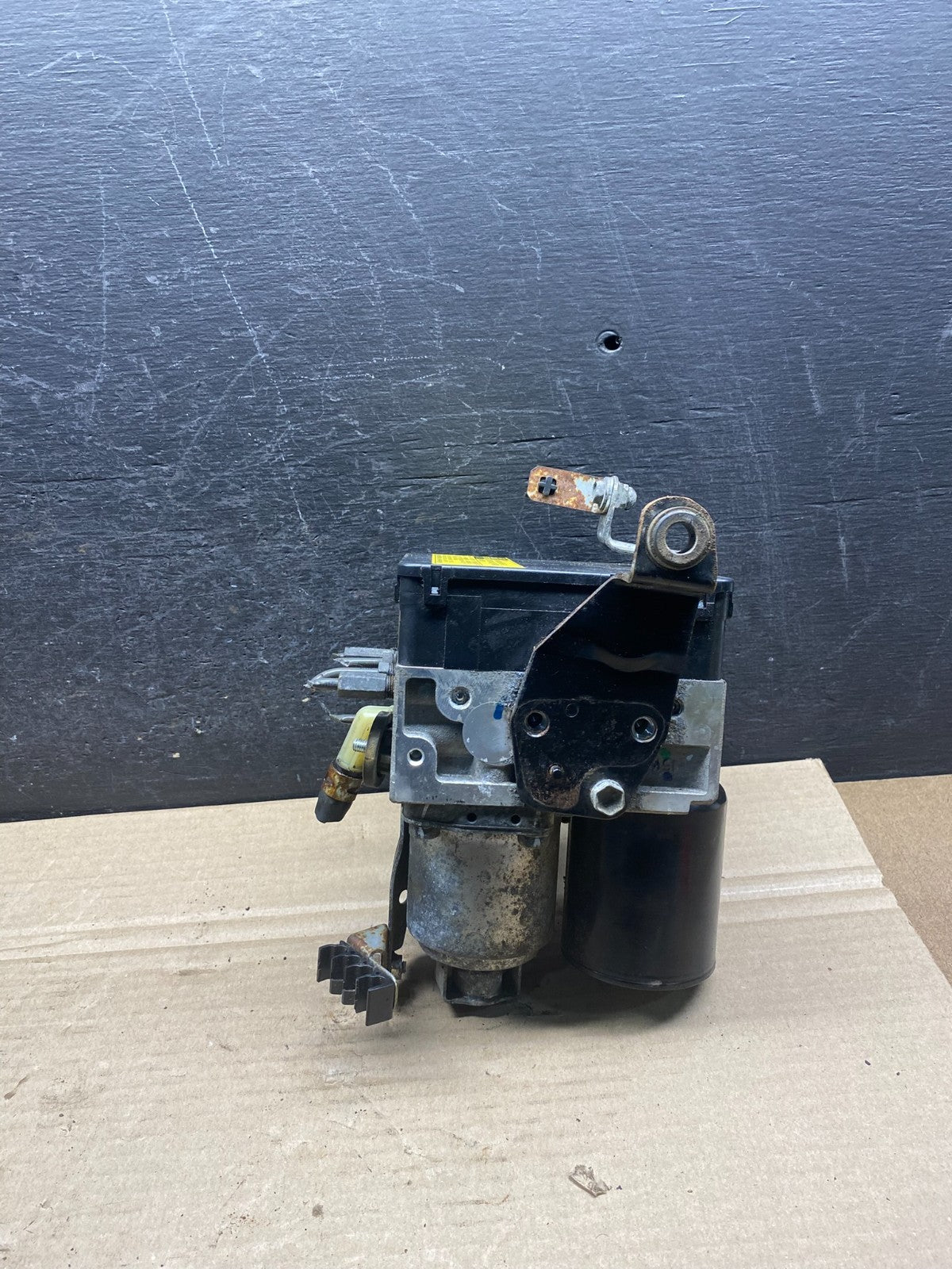 2004 - 2009 Toyota Prius ABS Brake Pump Anti Lock Module ah7603 DG2