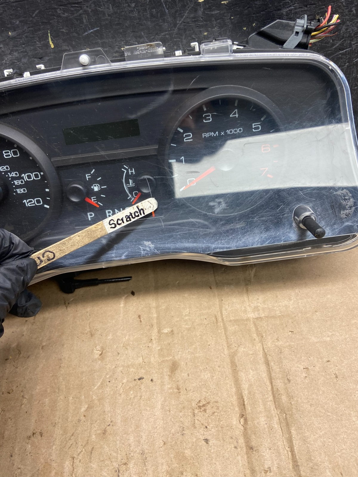 2009 to 2010 Mercury Marquis Speedometer Cluster Gauge ae2075 DG3