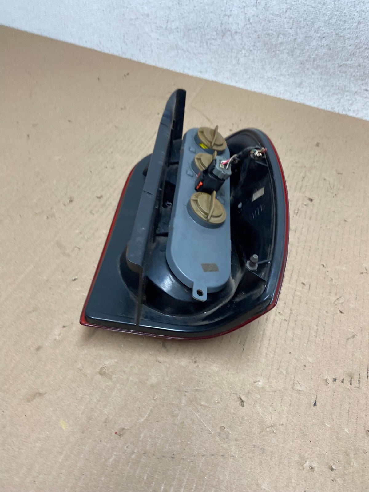 2005 2006 2007 Jeep Liberty Left Driver Lh Side Tail Light AE7322 LK5