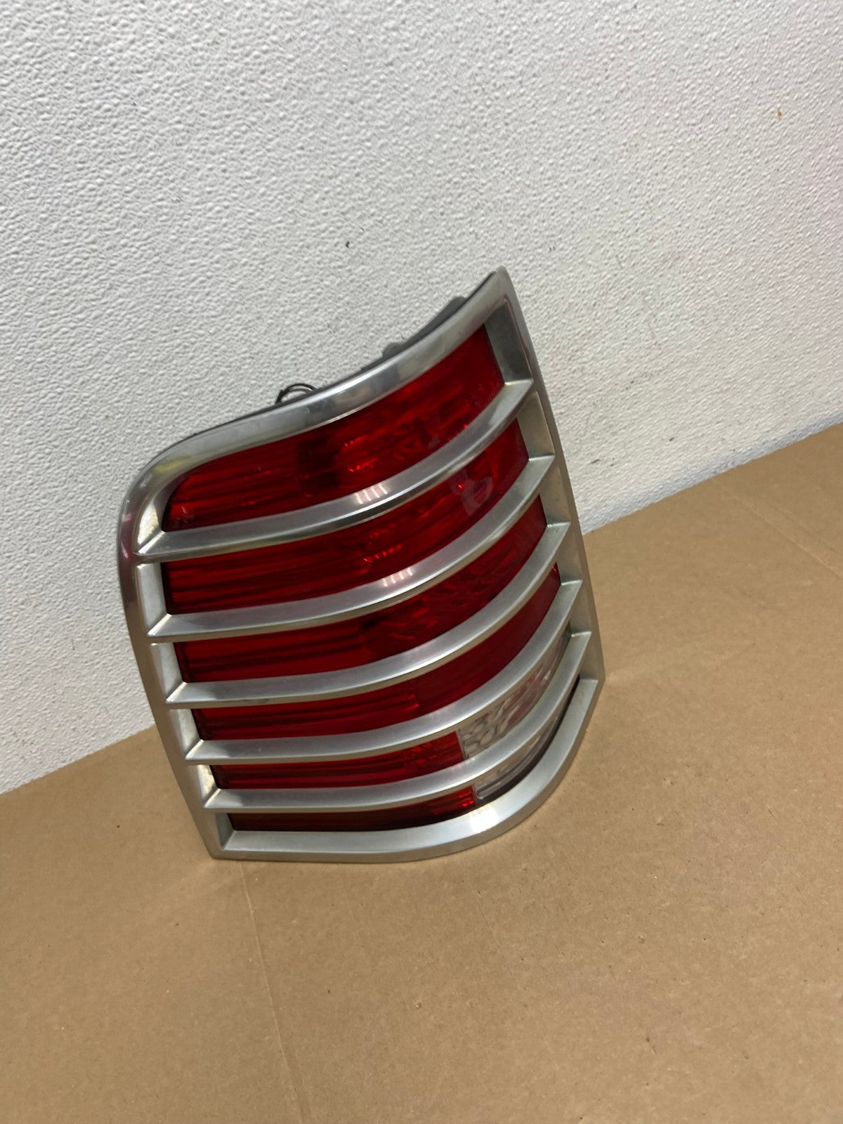 2002 to 2005 Mercury Mountaineer Left Driver Lh Side Tail Light Oem AC5556 LK2